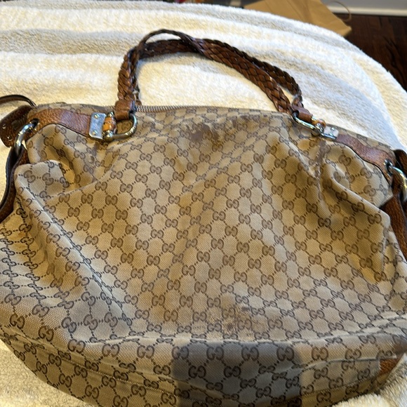 Gucci Tote - Picture 2 of 5